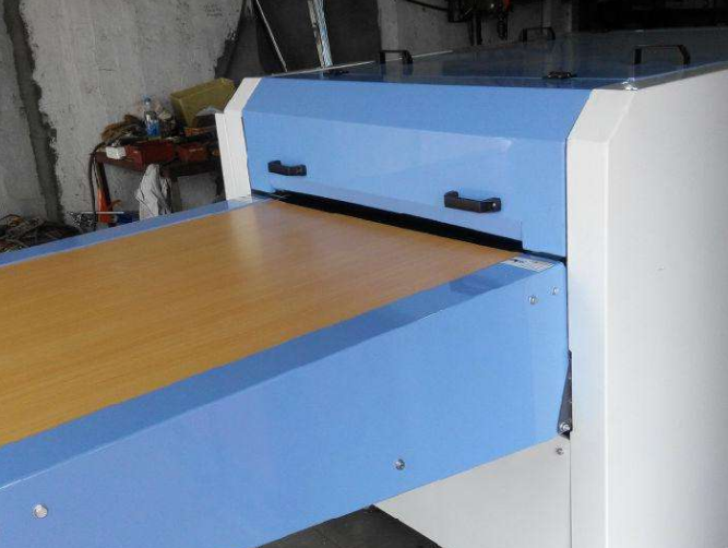 熱粘合設(shè)備